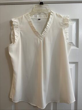 Sleeveless Ruffle V-Neck Top - White